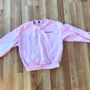Blackpink kpop merch sweatshirt :)